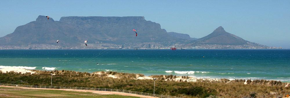 Blouberg Beachfront Accommodation Bloubergstrand Eksteriør billede
