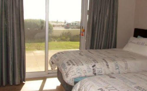 Blouberg Beachfront Accommodation Bloubergstrand Eksteriør billede