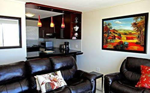 Blouberg Beachfront Accommodation Bloubergstrand Eksteriør billede